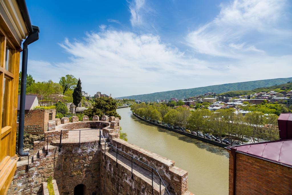 Metekhi'S Galavani Hotel Tbilisi Exterior foto
