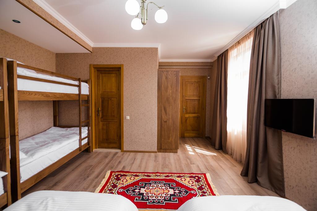 Metekhi'S Galavani Hotel Tbilisi Exterior foto
