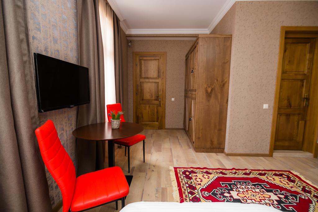 Metekhi'S Galavani Hotel Tbilisi Exterior foto